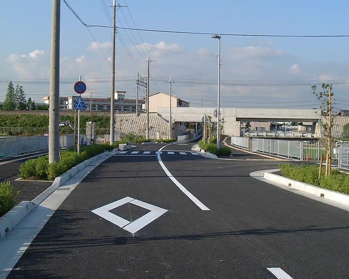 道路（八木松陰線）